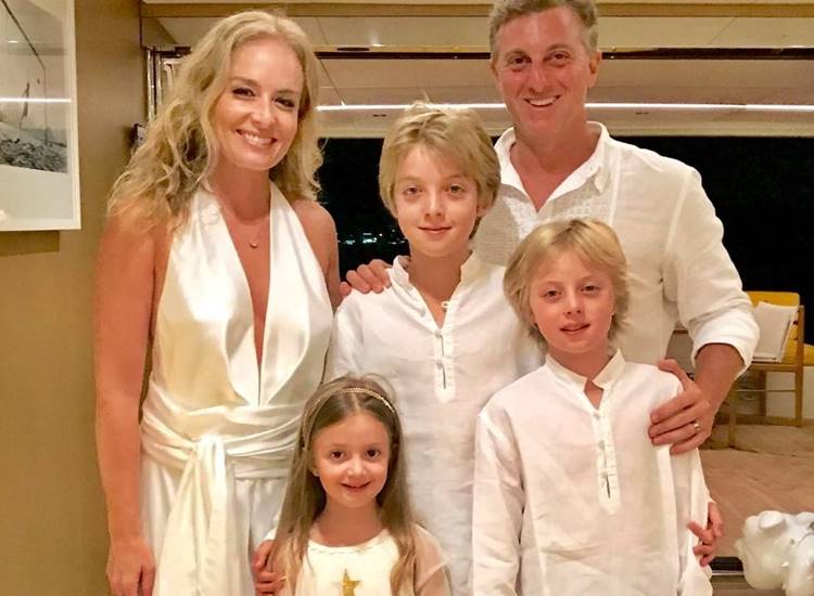 Angelica e Luciano Huck com os filhos