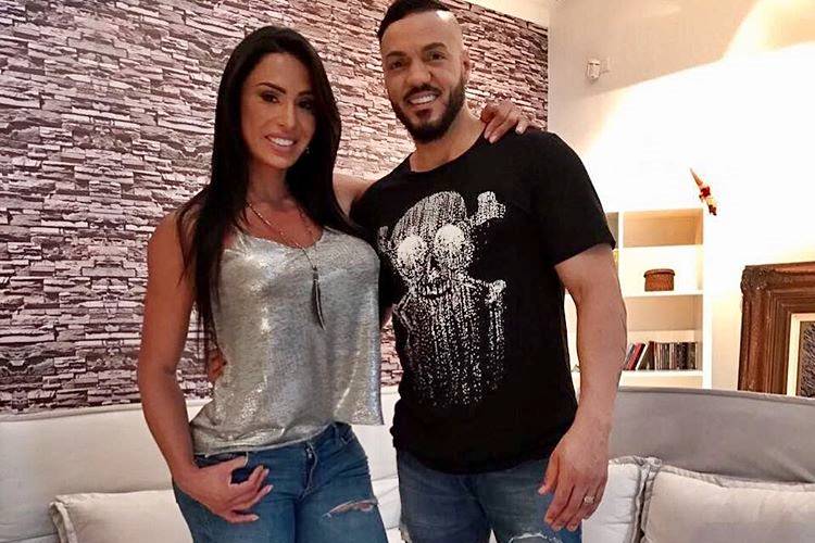 Gracyanne Barbosa e Belo comemoram sete anos de casados