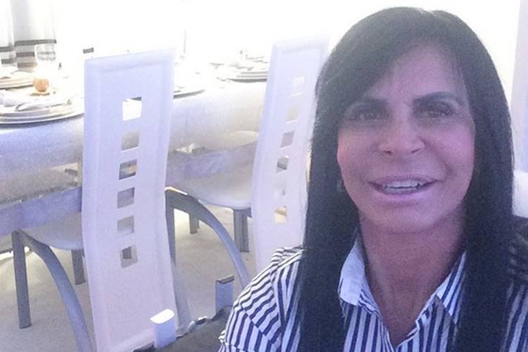 Gretchen faz versão da música “Deu Onda” e agita internautas