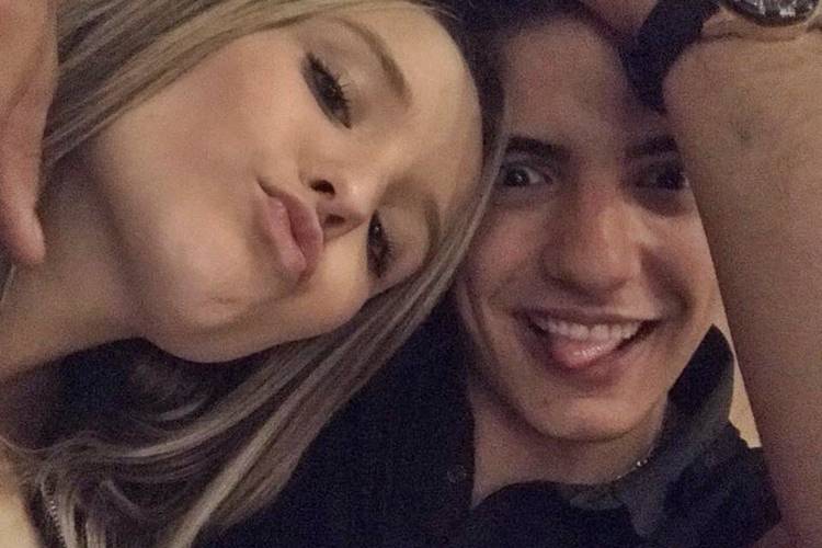 Larissa Manoela passa ano novo com ator e levanta suspeitas de affair