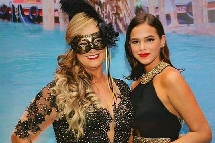 Nadine e Bruna Marquezine