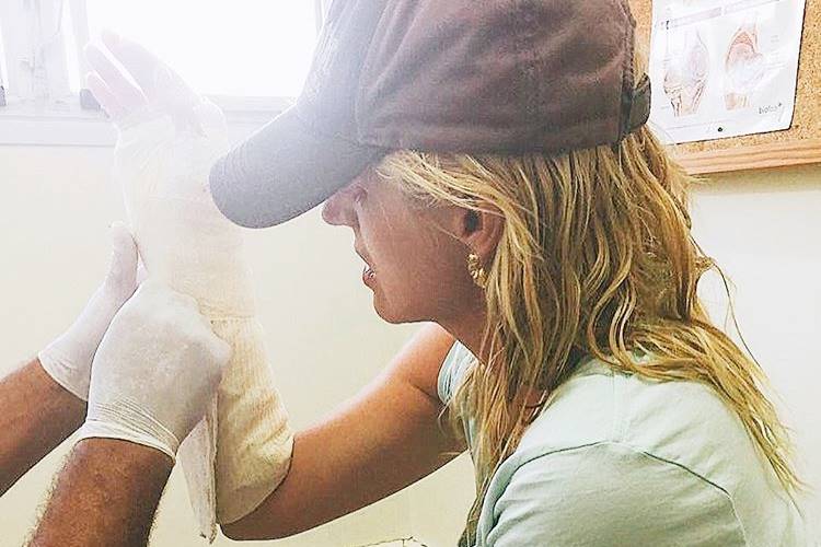 Val Marchiori sofre acidente ao andar de Jet-Ski