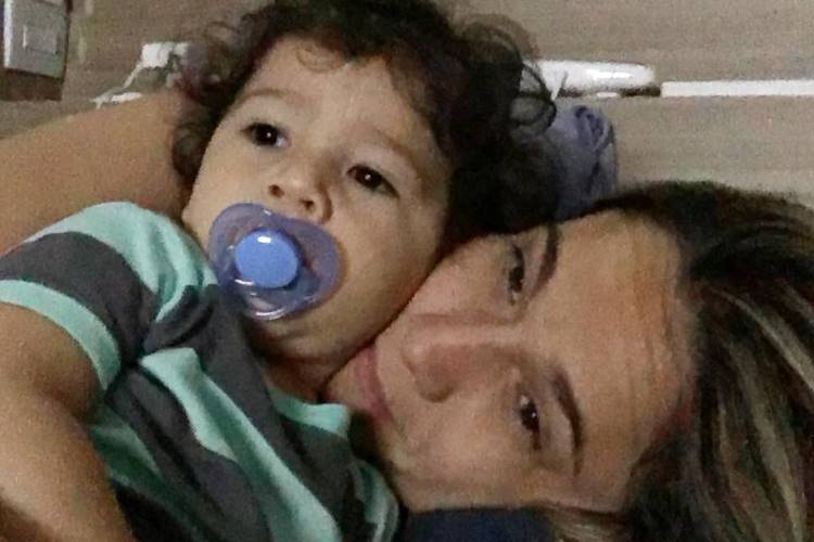 Fernanda Gentil e o filho