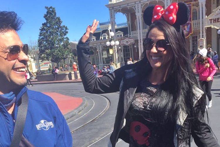 Zezé Di Camargo lamenta fim das férias nos Estados Unidos