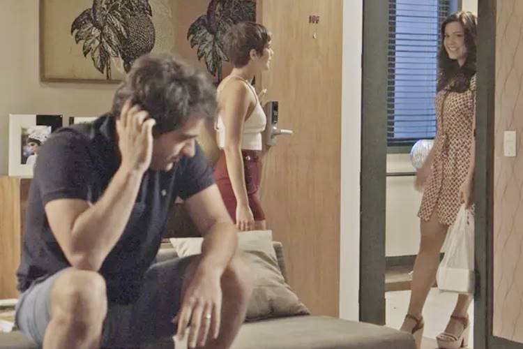 A Lei do Amor - Tiago - Leticia - Marina A Lei do Amor - Tiago - Leticia - Marina (Reprodução/TV Globo)