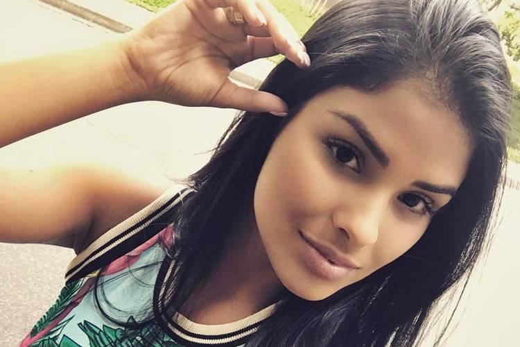 Após dizer que quer Mayara e Vivian fora do ‘BBB17’, Munik Nunes bate boca com internautas