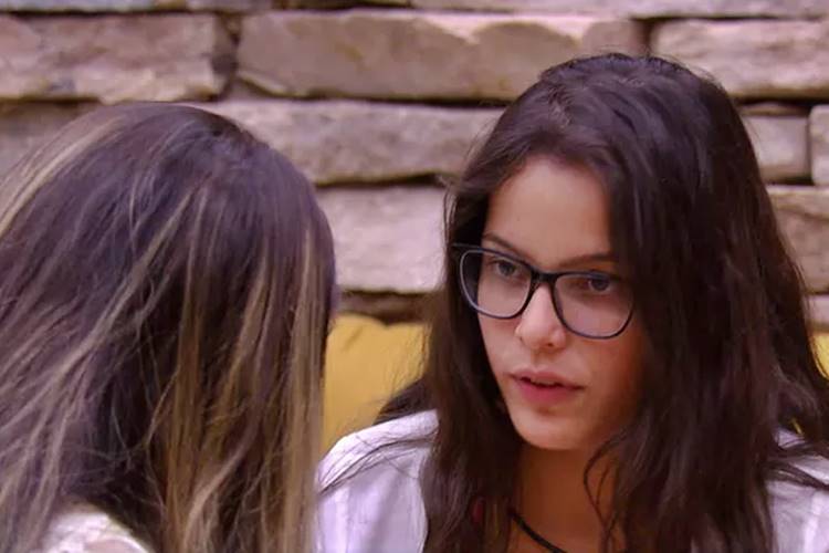 BBB17 - Emilly conversa com Vivian