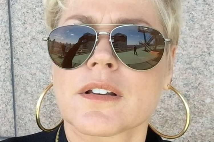 Boletim médico diz que pai da apresentadora Xuxa permanece em estado grave