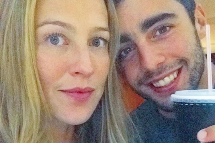 Pedro Scooby posta foto do bumbum de Luana Piovani e detona internautas