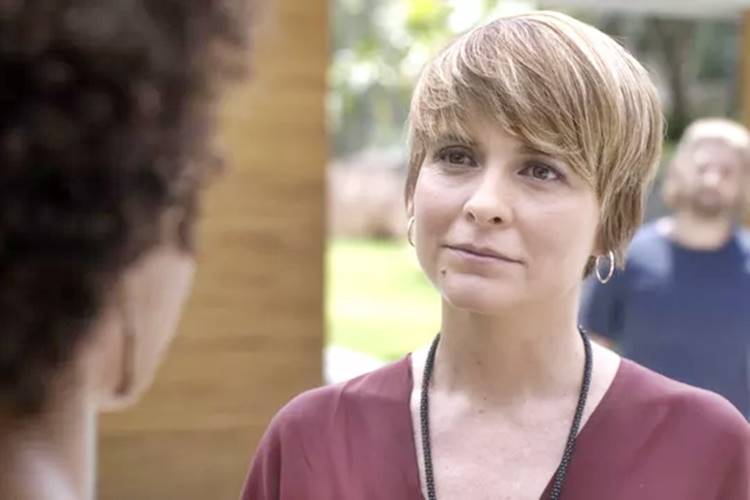 A Lei do Amor - Helô discute com Laura A Lei do Amor - Helô discute com Laura (Reprodução/TV Globo)