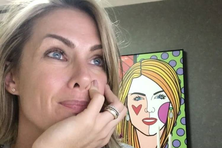 Ana Hickmann propõe brincadeira na web após repercussão sobre sua ‘sala gigantesca’