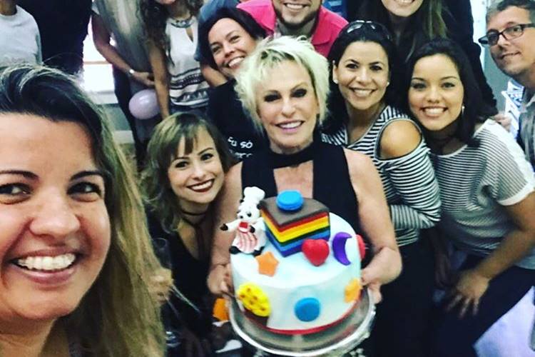 Ana Maria Braga ganha festa de aniversário no “Mais Você”
