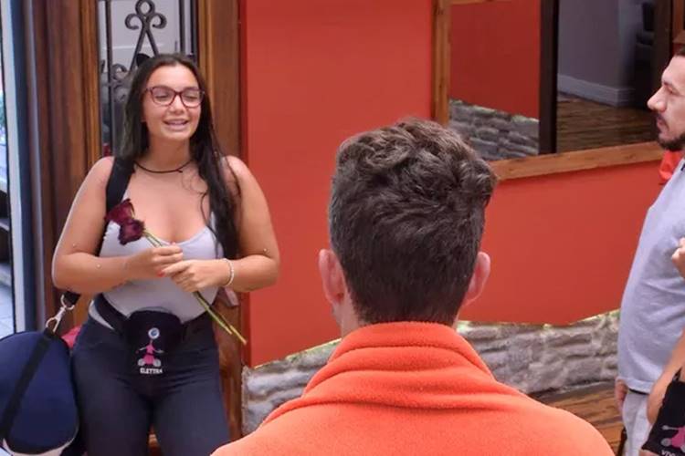 BBB17 - Elettra se despede (Reprodução/TV Globo)