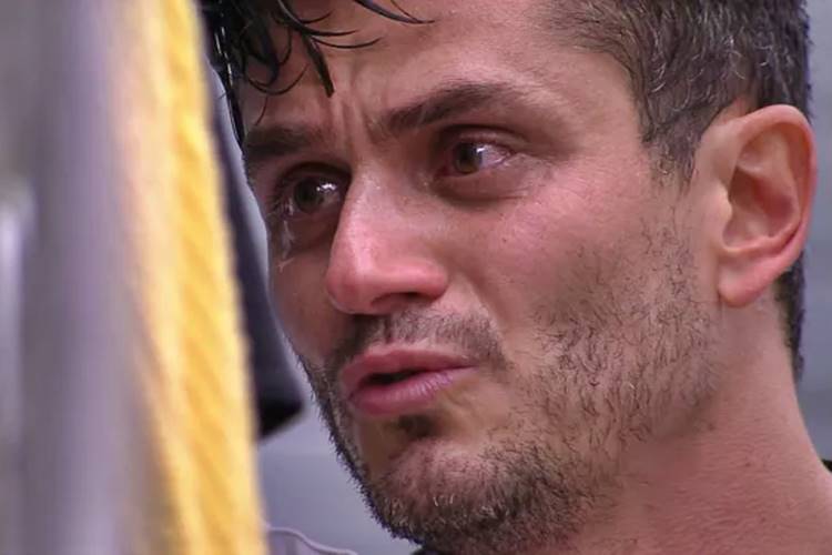 BBB17 - Marcos chora (Reprodução/TV Globo)