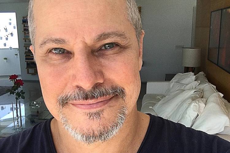 Edson Celulari passa por saia justa nos estúdios da Rede Globo