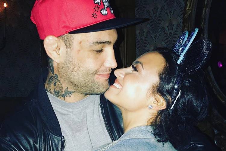 Lutador brasileiro se declara para Demi Lovato