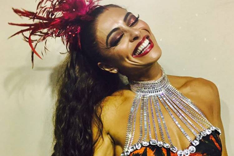 Presidente da Grande Rio quer Juliana Paes à frente da bateria da escola em 2018