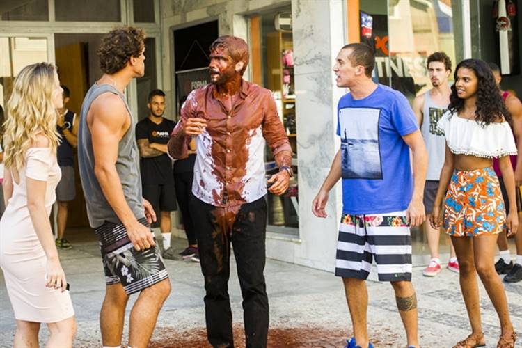 Malhação: Joana e Bárbara pregam peça em Garcez