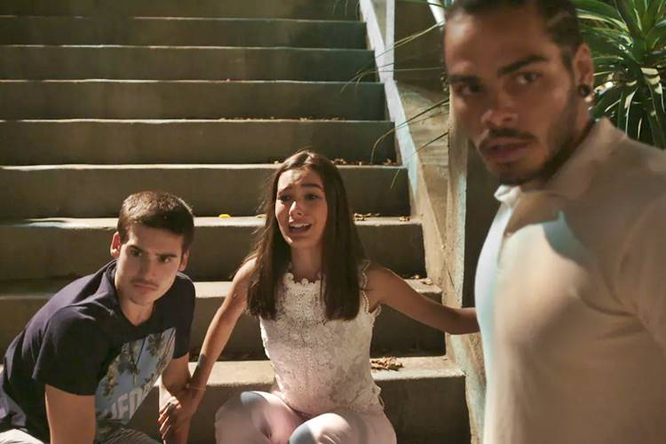 Rock Story - Jaílson defende Zac e Yasmin de assalto (Reprodução/TV Globo)