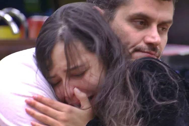 BBB17 - Emilly chora (Reprodução/TV Globo)