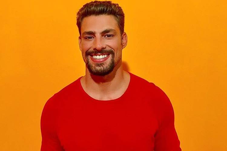 Cauã Reymond exibe novo visual para personagem e agita internautas – Confira!