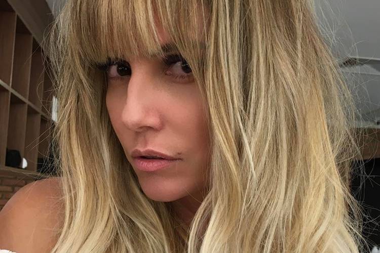 Deborah Secco muda visual após “Malhação”