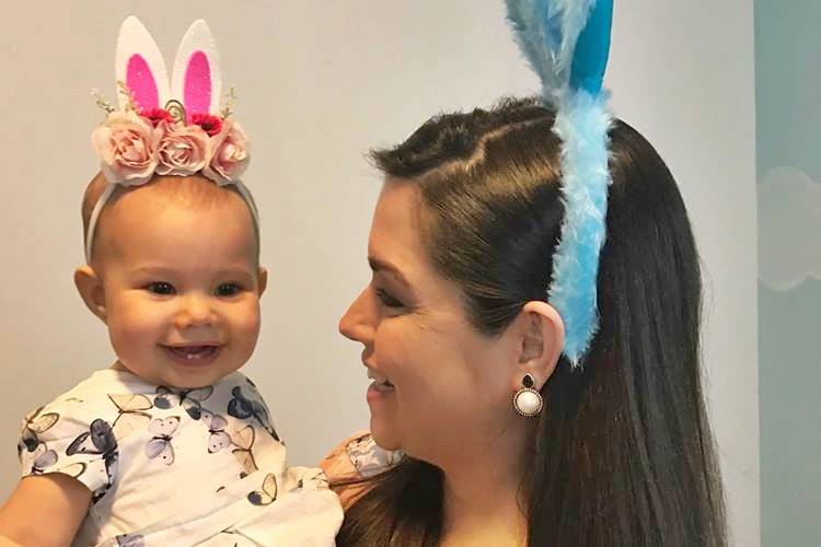 Thais Fersoza e Michel Teló celebram a Páscoa e Melinda rouba a cena com orelhinhas de coelho