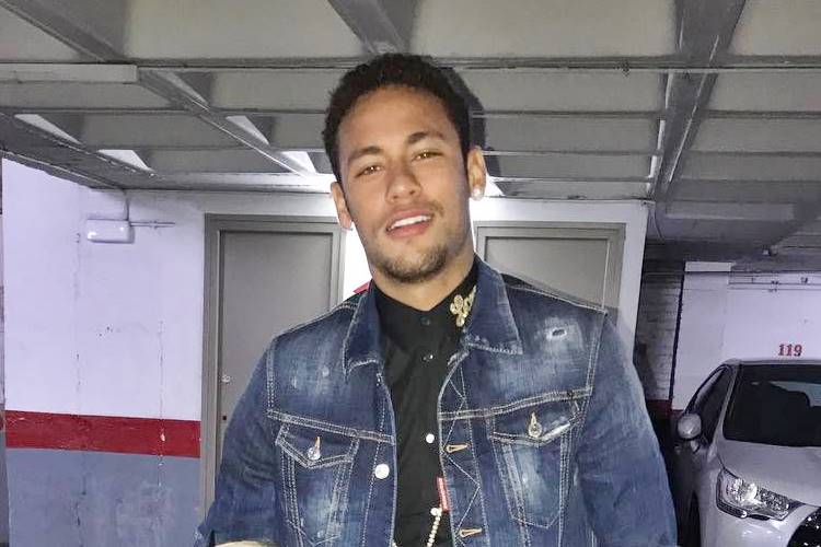 Neymar posta foto divertida com Davi Lucca