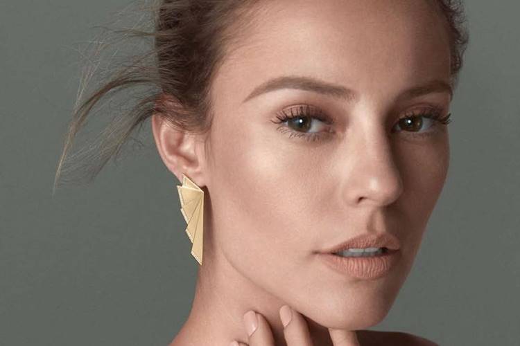 Paolla Oliveira exibe tatuagem fofa na web – Confira!