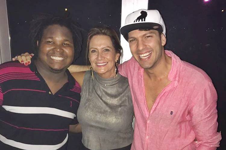 Desafetos no “BBB17”, Ieda e Luiz Felipe curtem festa no Rio de Janeiro