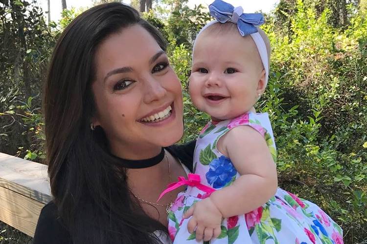 Thais Fersoza e Michel Teló comemoram 8 meses de Melinda