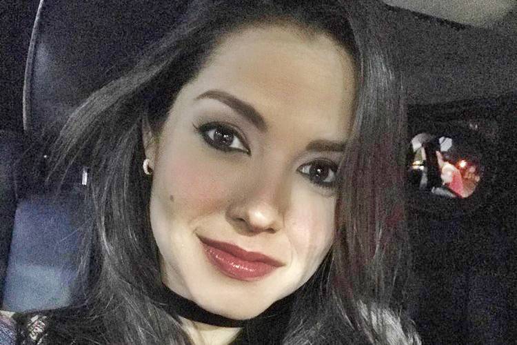 Grávida, Thais Fersoza ganha festa surpresa de Michel Teló