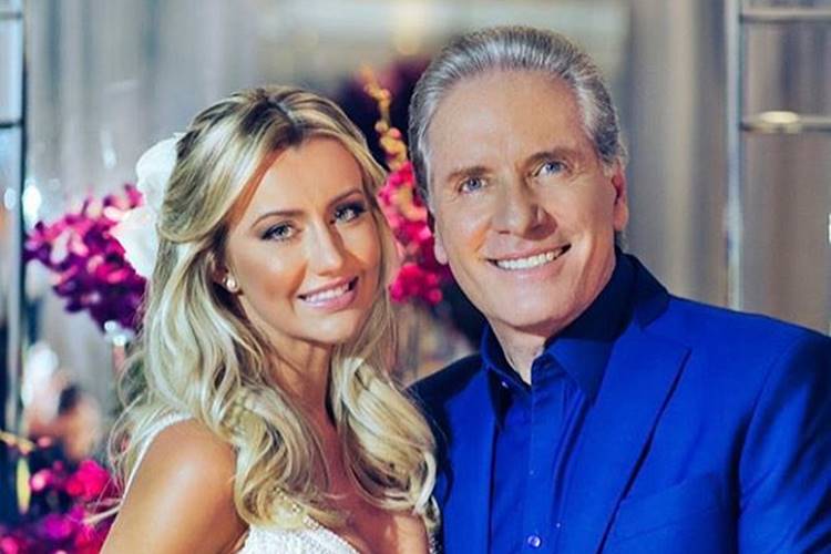 Roberto Justus comemora dois anos de