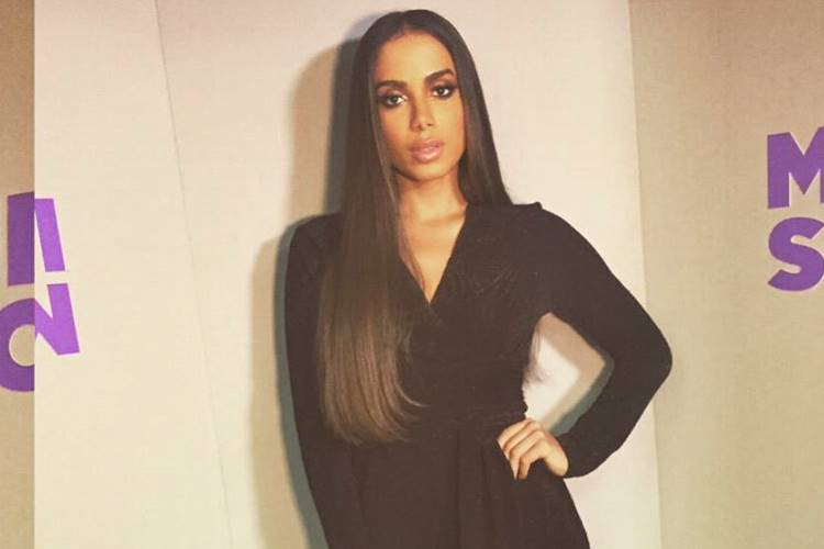 Anitta rebate ofensa de seguidor nas redes sociais – Confira!