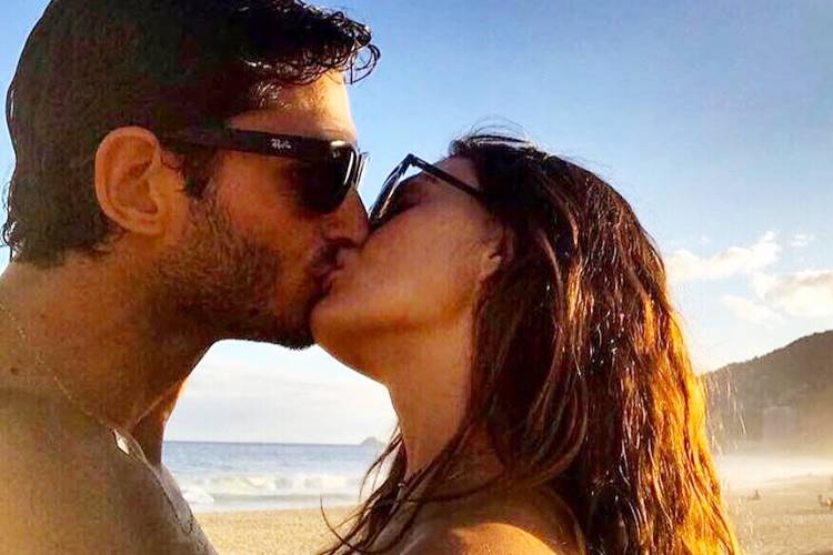 Isis Valverde com o namorado/Instagram