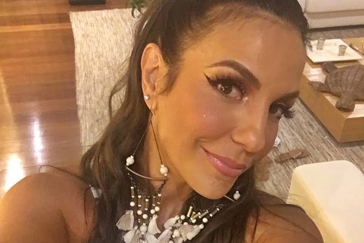 Ivete Sangalo celebra 45 anos em festa à fantasia com famosos – Confira as fofos!
