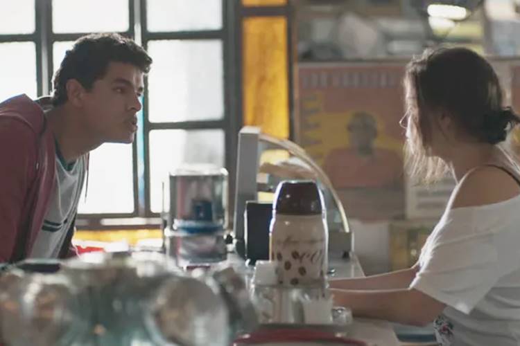 Malhação: Tato coloca Keyla contra a parede