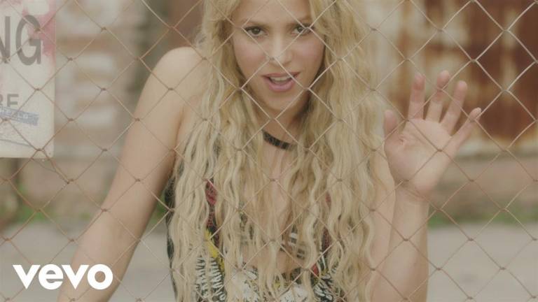 Shakira celebra a sua união com Gerard Piqué no clipe de “Me Enamoré”- Confira!