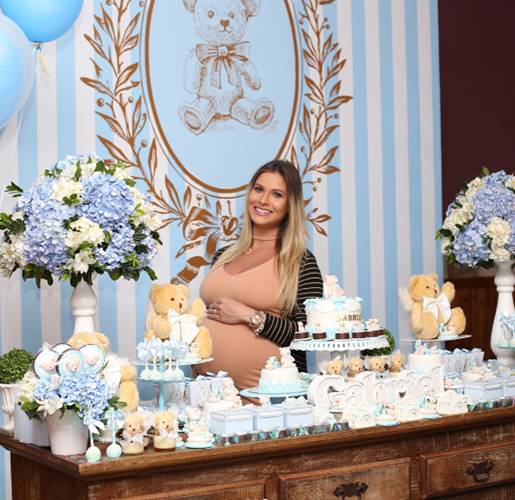 Instagram/Andressa Suita