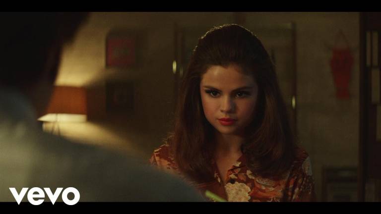 Selena Gomez interpreta diferentes personagens no clipe de “Bad Liar”- Confira!