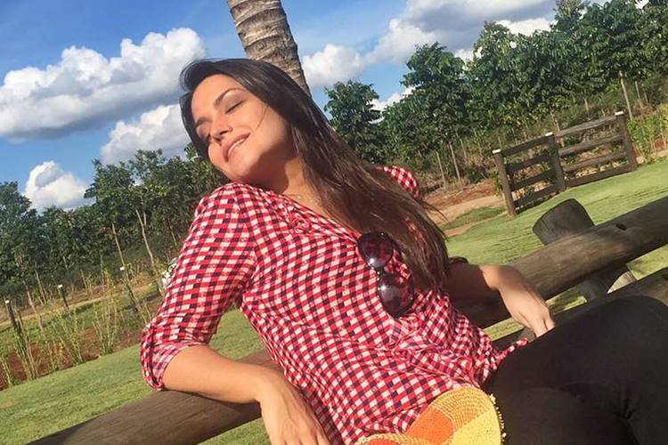 Thais Fersoza posta foto de infância se comparando com Melinda – Veja!