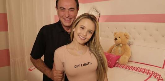 Amaury Jr e Larissa Manoela (Divulgação/RedeTV!)