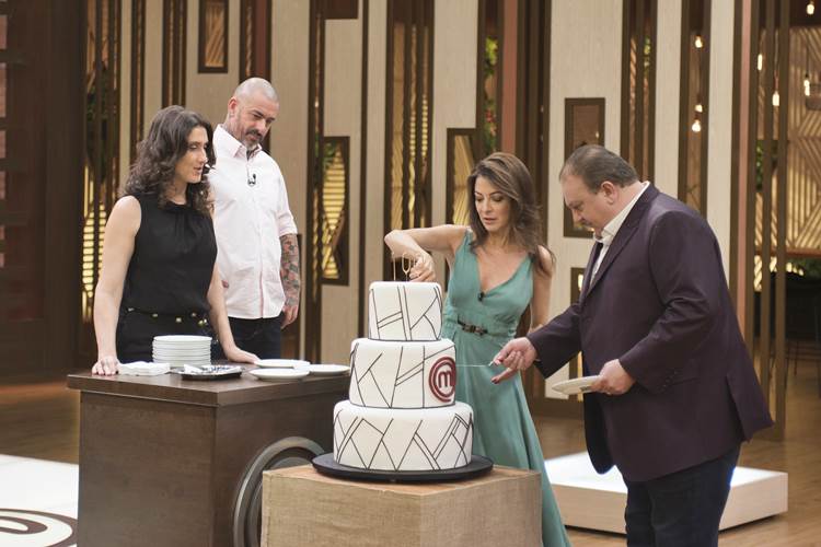 ‘MasterChef’ bate recorde da temporada e alcança a liderança