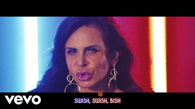 Katy Perry lança lyric video de “Swish Swish” com participação de Gretchen e agita a internet – Confira!
