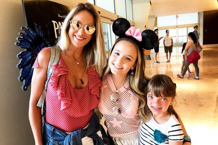 Ticiane Pinheiro, Larissa Manoela e Rafinha Justus (Reprodução/Instagram)