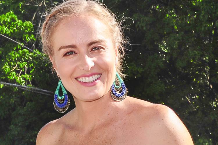 Angélica estreia novo formato do ‘Estrelas’