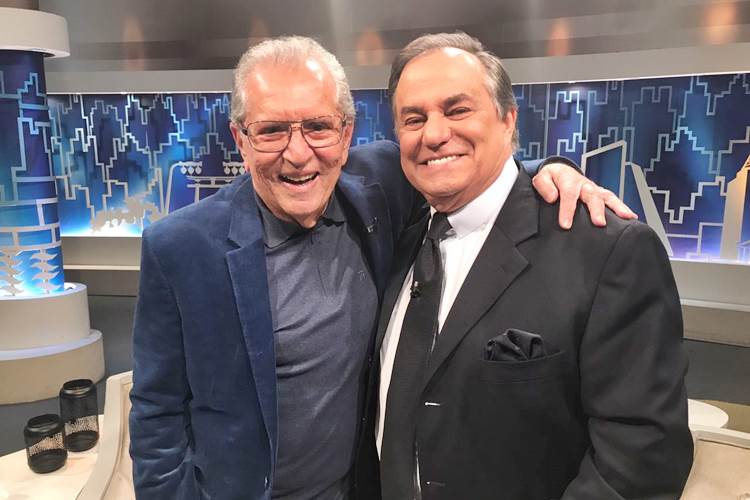 “Eu, com 81 anos, estou no auge da minha vida, no auge da minha carreira e no auge da minha felicidade”, diz Carlos Alberto de Nóbrega no ‘Todo Seu’