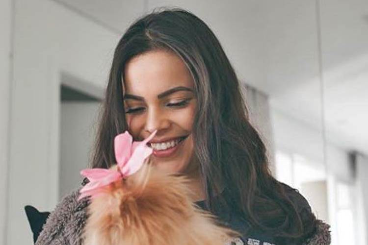 Mayla Araújo posta foto e ganha comparação com Bruna Marquezine