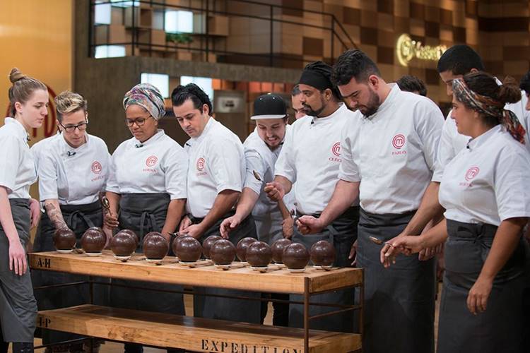 Participantes da segunda temporada do "MasterChef Profissionais" (Reprodução/Band/ Foto: Carlos Reinis)