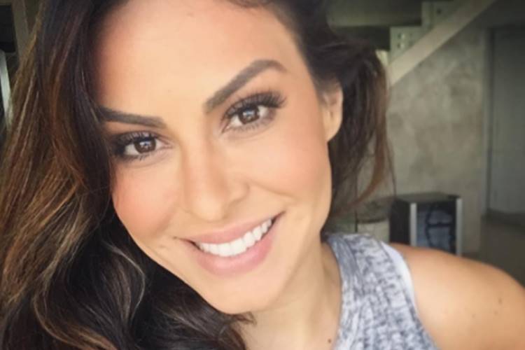 Alinne Rosa (Reprodução/Instagram)